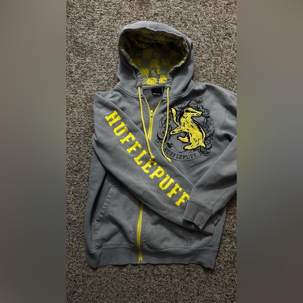Gray and Yellow Harry Potter Hufflepuff Hoodie for